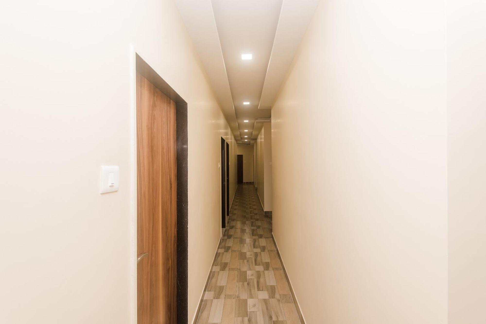 Hotel O Greenforest Near Airport Road Metro Station - Mumbai — Photos 2